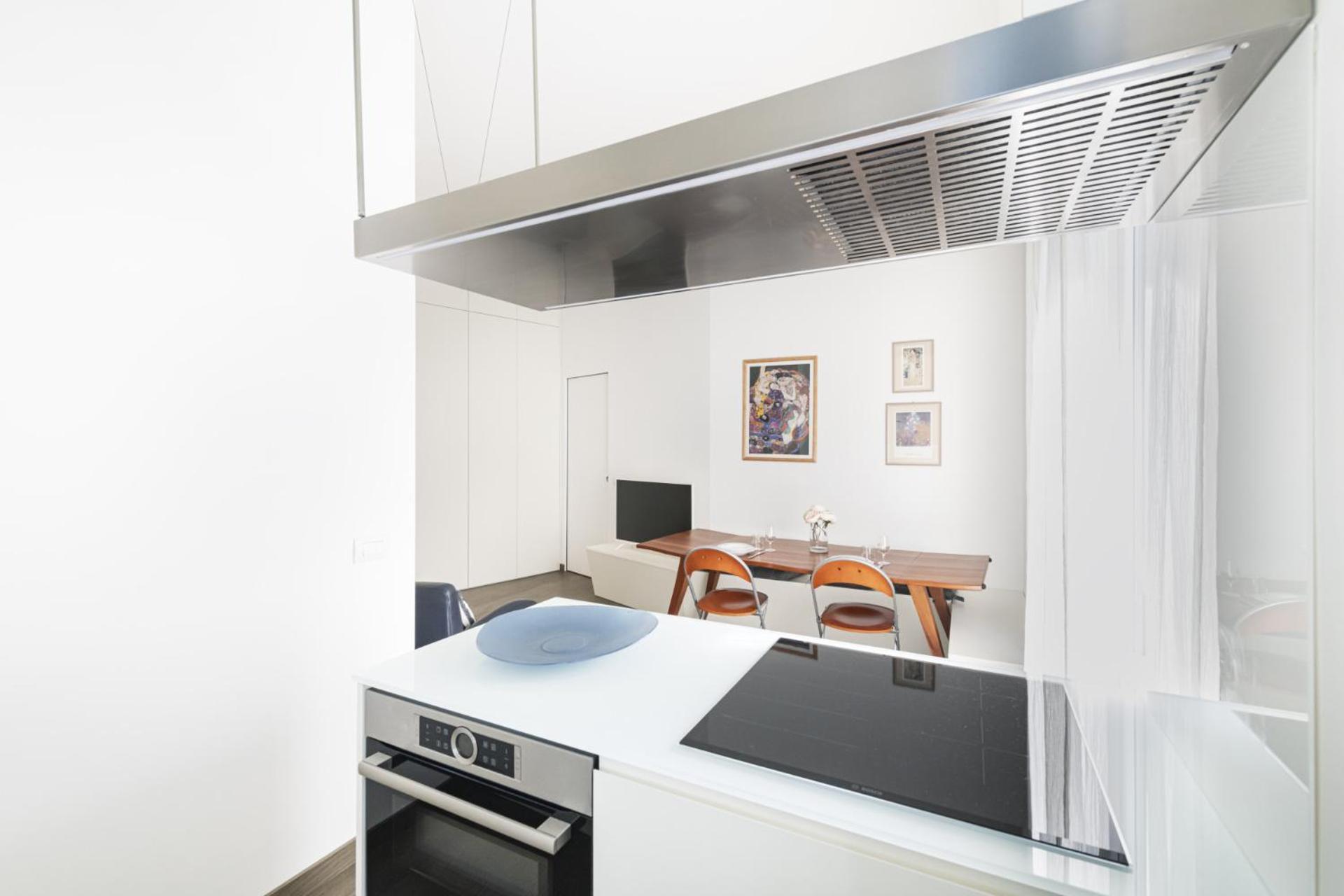 Apartment Easylife - Confortevole Con Balcone In Life